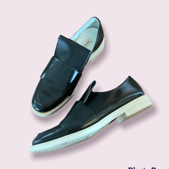 Enföld Shoes - Enföld $350 Black and White Sneaker/ Loafer 37 7 JAPAN Limited